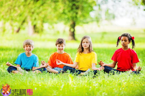 儿童瑜伽教会孩子远离坏脾气