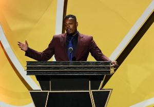 皮尔斯谈遭遇持刀刺伤后为何留在绿军：那有可以打造的球队未来！